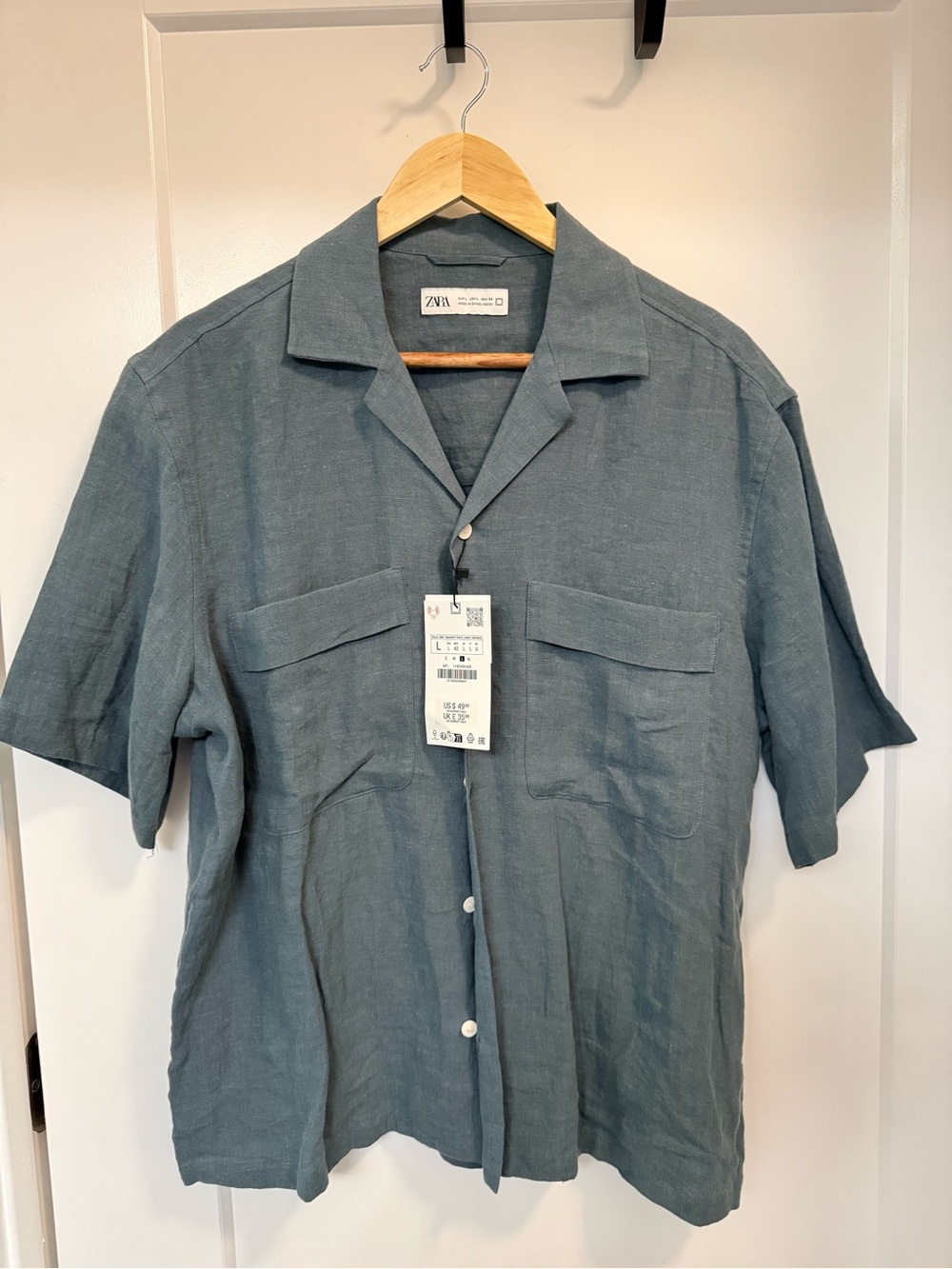 Zara Men's Teal Short-Sleeve Linen Button-Down Shirt with matching Shorts also
